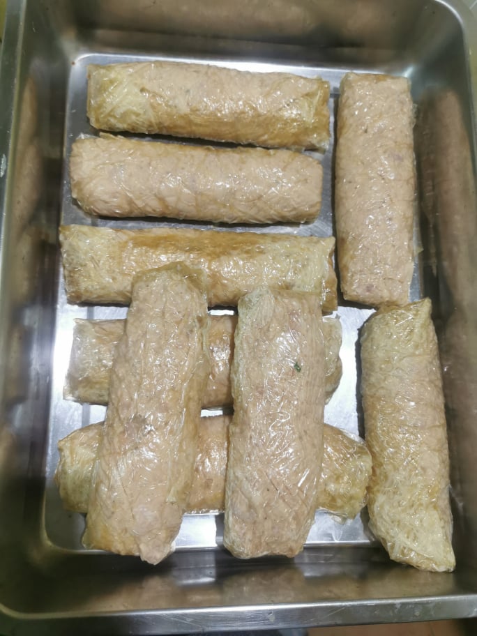 แฮ่กึ้นกุ้ง เนื้อกุ้งล้วน ไม่ผสมแป้ง สูตรเฉพาะของเราเอง พร้อมน้ำจิ้มบ๊วยเคี่ยวเอง